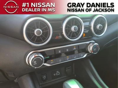 2024 Nissan Sentra — photo 17 view