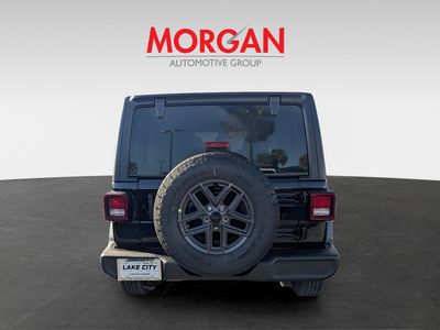 2026 Jeep Wrangler — photo 7 view