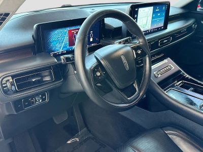 2025 Lincoln Aviator — photo 9 view