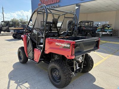 2025 Honda Pioneer 520 - Photo 5