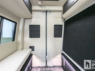 2026 Ogv Luxury Coach V-Tour - Photo 11