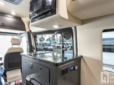 2026 Ogv Luxury Coach V-Tour - Photo 10