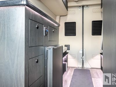 2026 Ogv Luxury Coach V-Tour - Photo 9