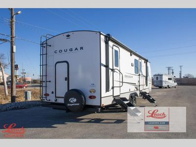 2025 Cougar Half-Ton 28BHS - Photo 8