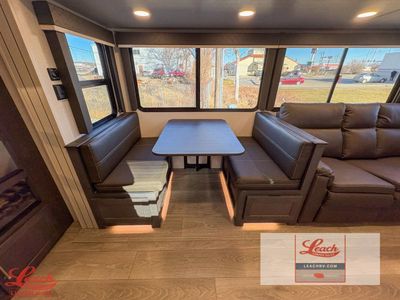 2025 Cougar Half-Ton 28BHS - Photo 15