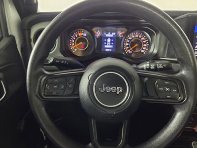 2024 Jeep Wrangler - Photo 15