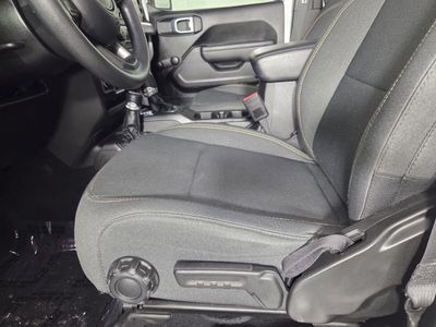 2024 Jeep Wrangler - Photo 12