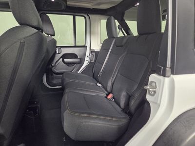 2024 Jeep Wrangler - Photo 23