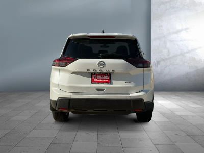 2026 Nissan Rogue — detail view