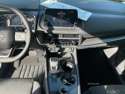 2026 Nissan Rogue — photo 12 view