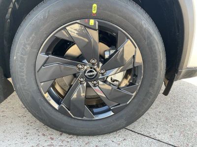 2026 Nissan Rogue — photo 16 view