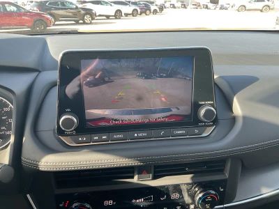 2026 Nissan Rogue — photo 11 view