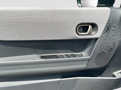 2025 MINI Convertible — photo 15 view