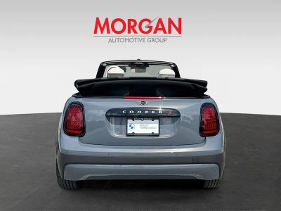 2025 MINI Convertible — engine compartment view