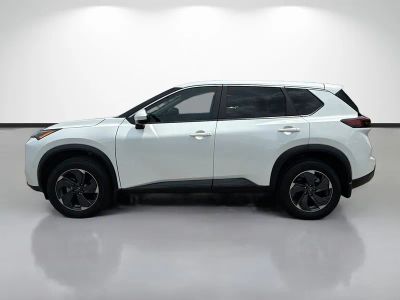 2025 Nissan Rogue — engine compartment view