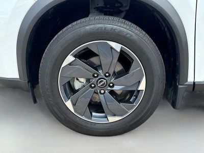 2025 Nissan Rogue — photo 39 view