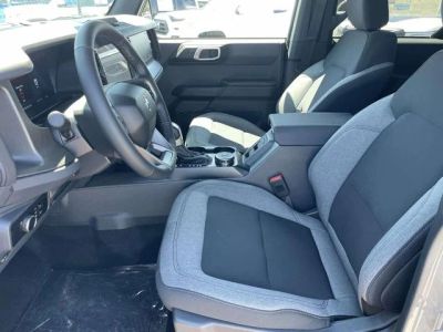 2026 Ford Bronco — photo 13 view