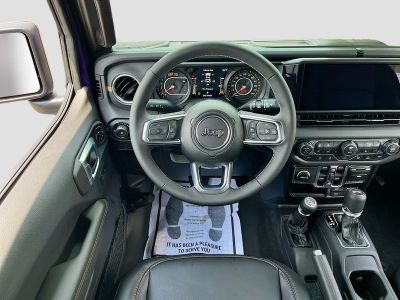 2026 Jeep Wrangler — photo 20 view