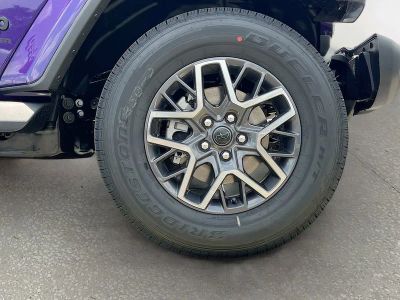 2026 Jeep Wrangler — photo 27 view