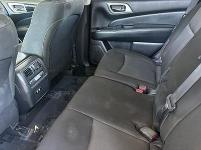 2020 Nissan Pathfinder - Photo 4