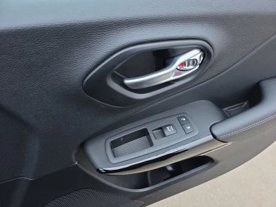 2023 Jeep Cherokee - Photo 21