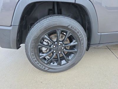 2023 Jeep Cherokee - Photo 16