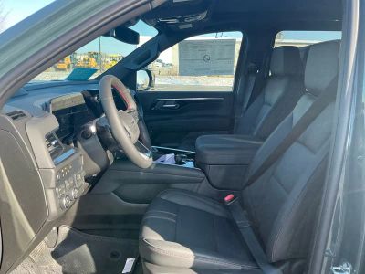 2026 Chevrolet Suburban — photo 10 view