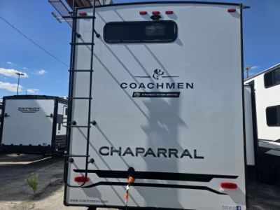 2025 Coachmen Chaparral - Photo 2