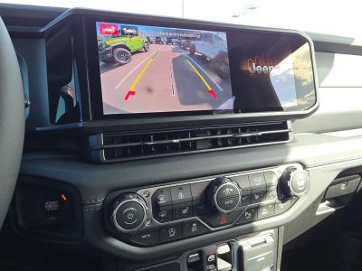 2026 Jeep Wrangler — photo 20 view