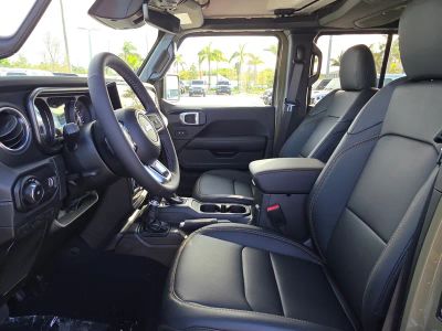 2026 Jeep Wrangler — photo 12 view
