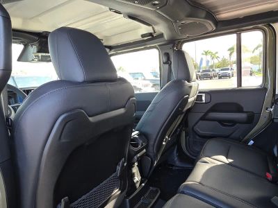 2026 Jeep Wrangler — photo 9 view