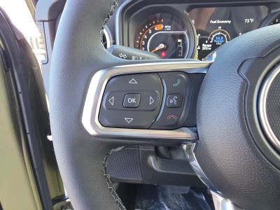 2026 Jeep Wrangler — photo 17 view