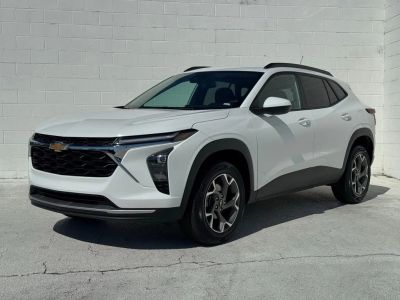 2025 Chevrolet Trax - Photo 8