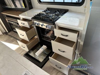 2025 Coachmen RV Brookstone - Photo 11