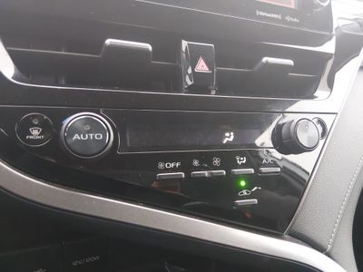 2024 Toyota Camry - Photo 17