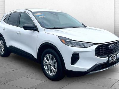 2024 Ford Escape Active in Oxford White — front three-quarter view