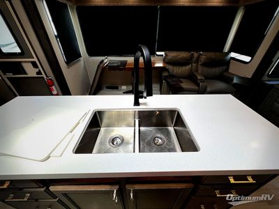 2021 Grand Design Solitude S-Class - Photo 7
