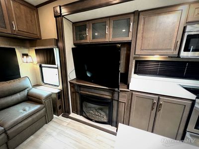 2021 Grand Design Solitude S-Class - Photo 10