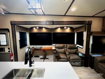 2021 Grand Design Solitude S-Class - Photo 6