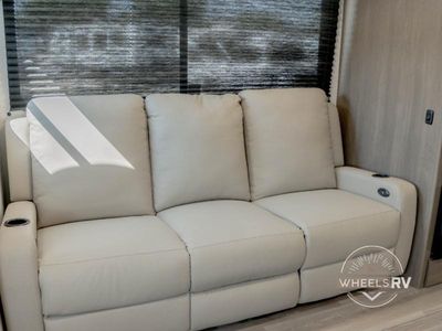 2026 Grand Design Transcend - Photo 15