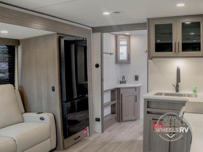 2026 Grand Design Transcend - Photo 13