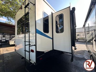 2021 Wildcat 336RLS — interior view