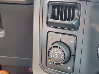 2025 Ford F-150 - Photo 30