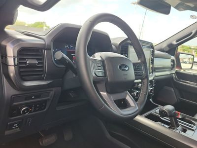 2025 Ford F-150 - Photo 17