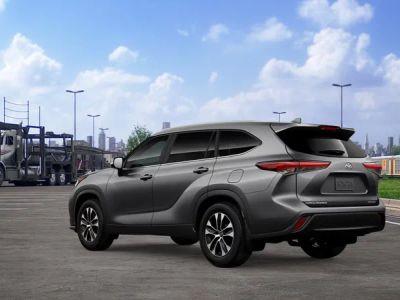 2026 Toyota Highlander - Photo 8