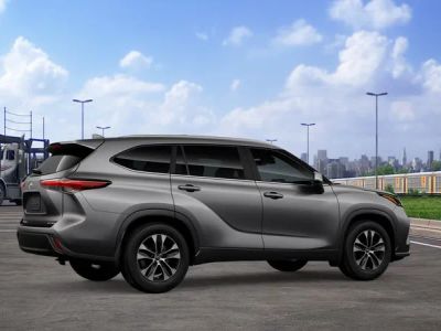 2026 Toyota Highlander - Photo 13