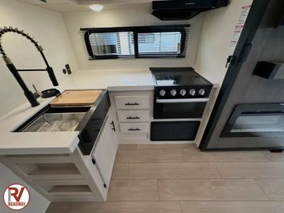 2026 Cherokee Alpha Wolf 24TRUNK - Photo 20