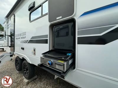2026 Cherokee Alpha Wolf 24TRUNK - Photo 8