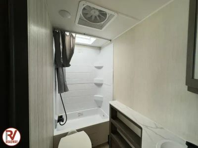 2026 Cherokee Alpha Wolf 24TRUNK - Photo 28