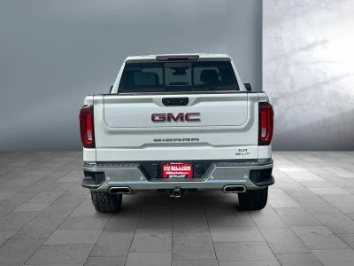 2023 GMC Sierra 1500 — detail view
